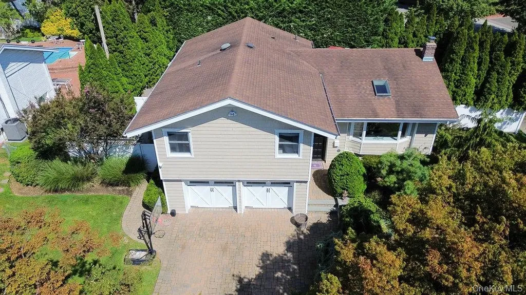 2 Flower Lane Jericho NY 11753