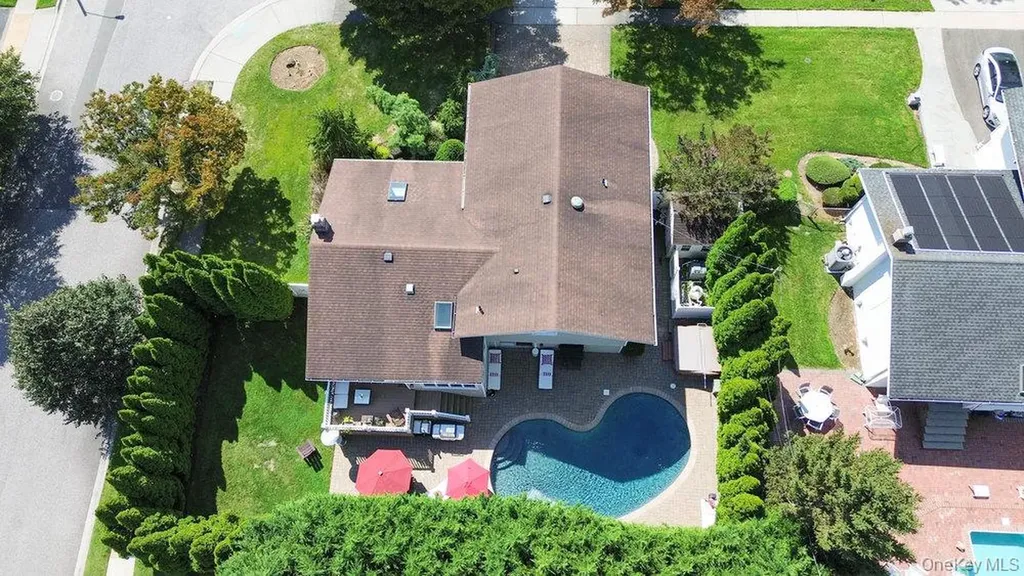 2 Flower Lane Jericho NY 11753