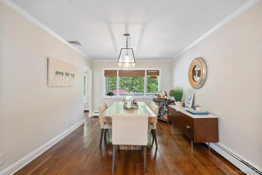 2 Flower Lane Jericho NY 11753