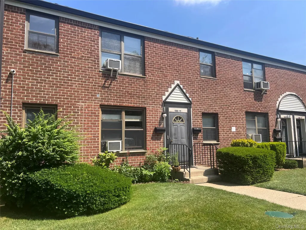 196-11 69th Avenue Fresh Meadows NY 11365