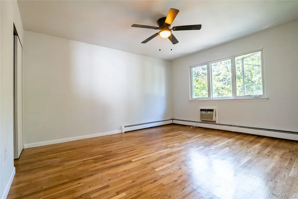 202 Powell Avenue Central Islip NY 11722