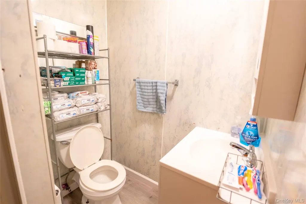 202 Powell Avenue Central Islip NY 11722