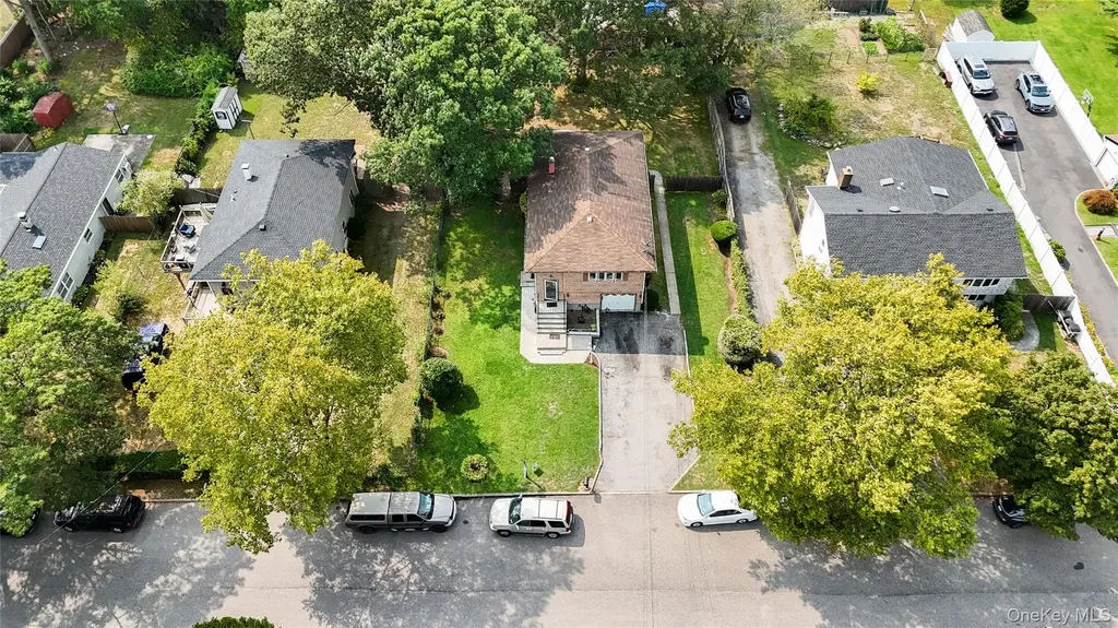 202 Powell Avenue Central Islip NY 11722