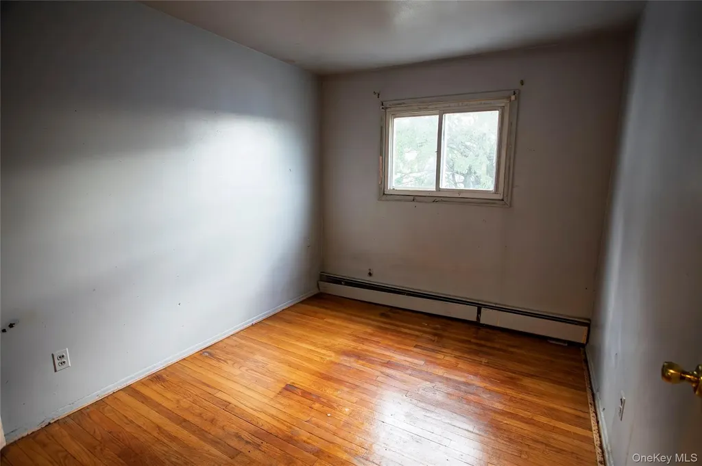292 Westside Avenue Freeport NY 11520
