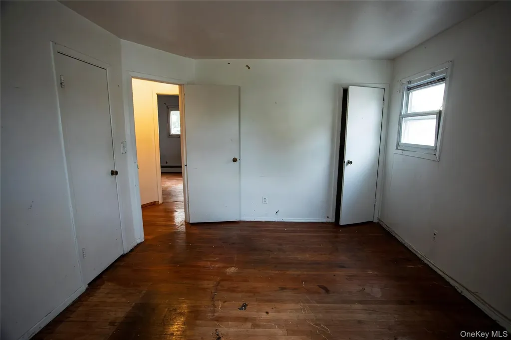 292 Westside Avenue Freeport NY 11520