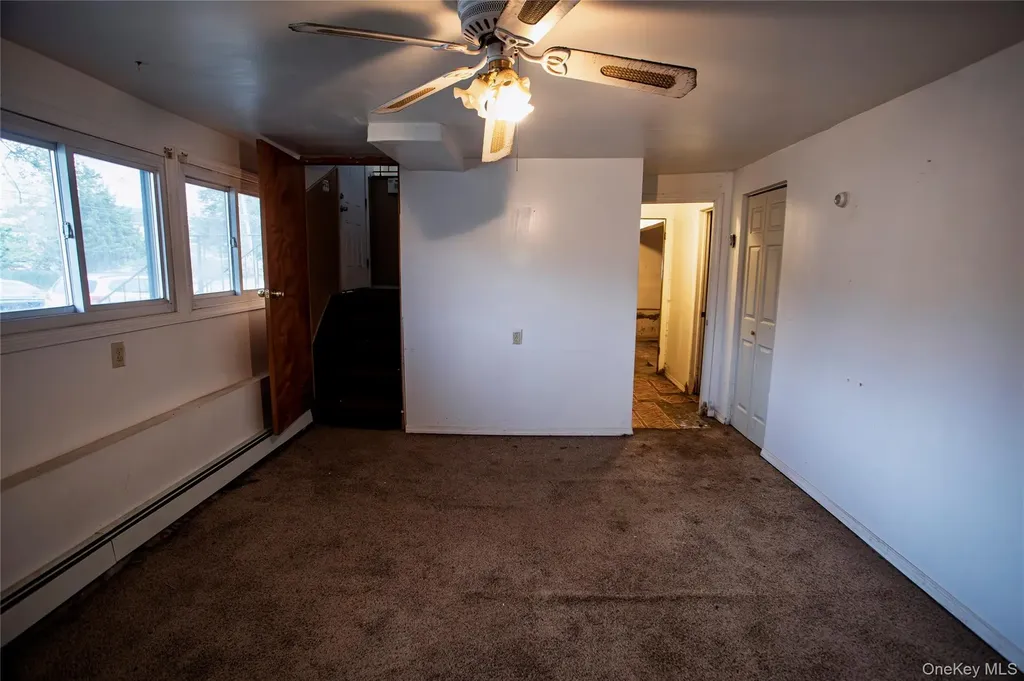 292 Westside Avenue Freeport NY 11520