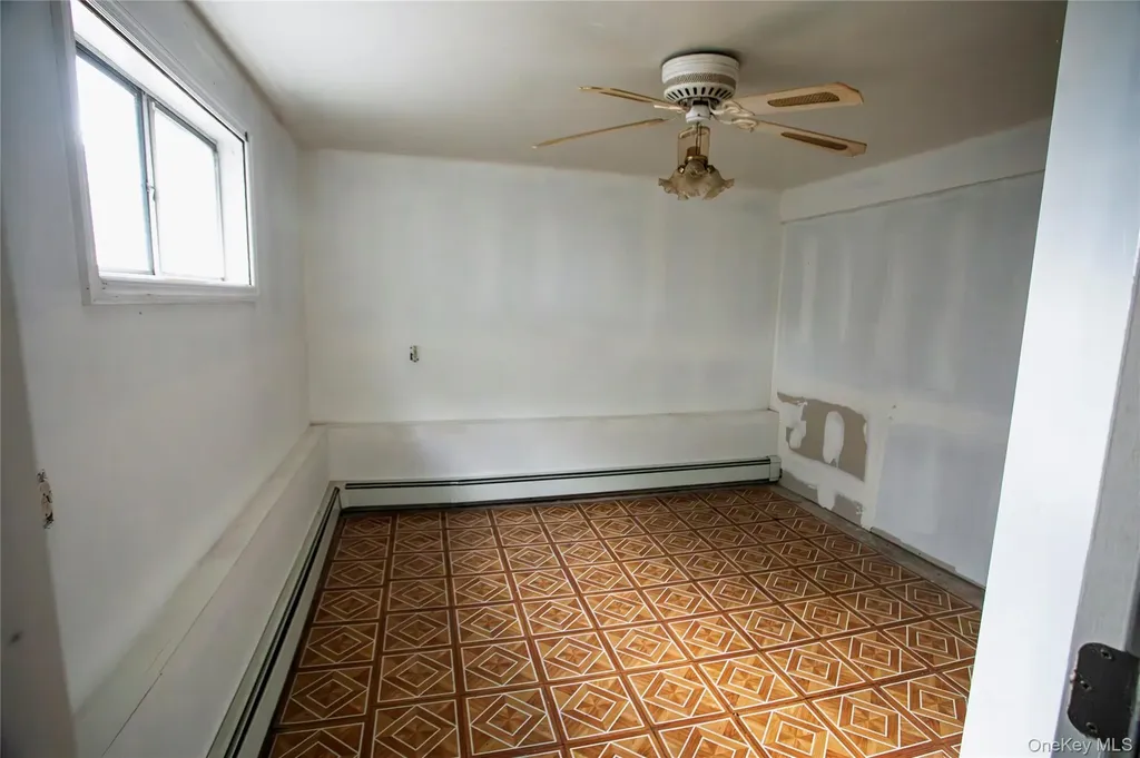 292 Westside Avenue Freeport NY 11520