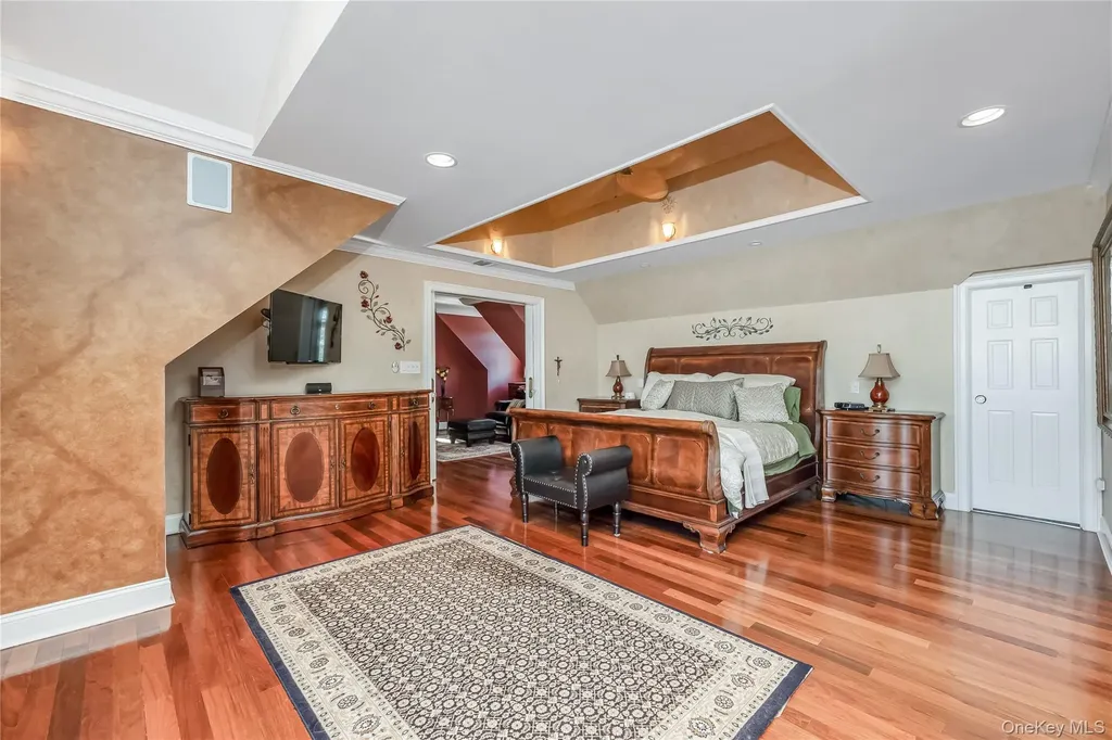 266 E Shore Drive Massapequa NY 11758