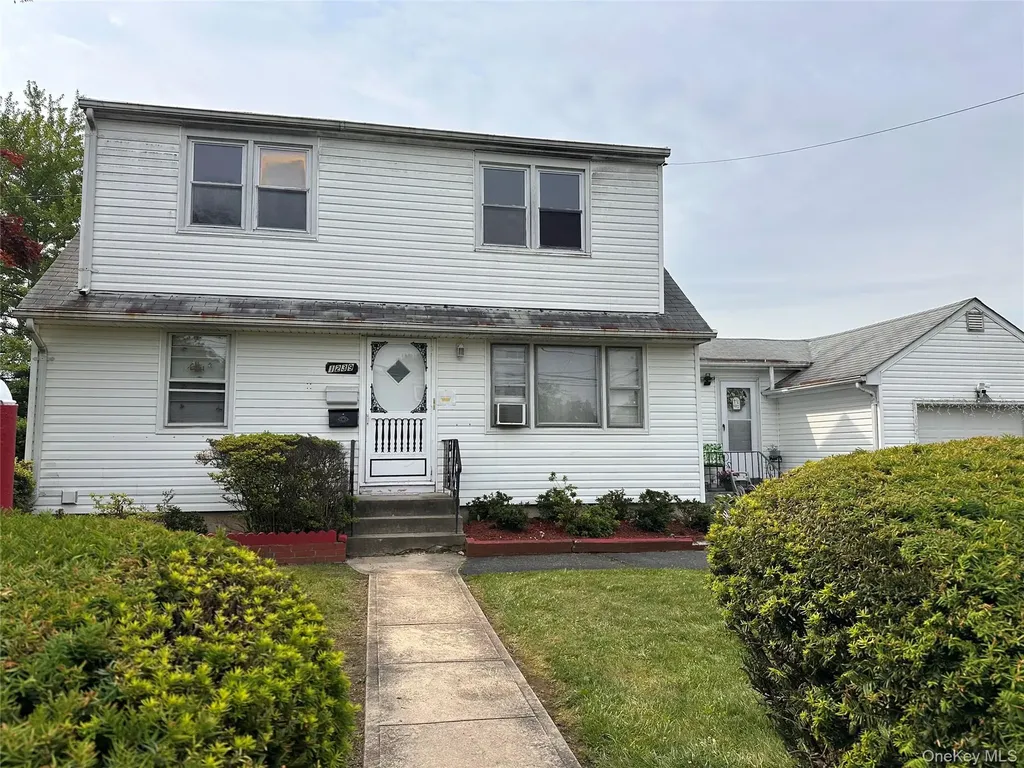 1239 4th Street West Babylon NY 11704