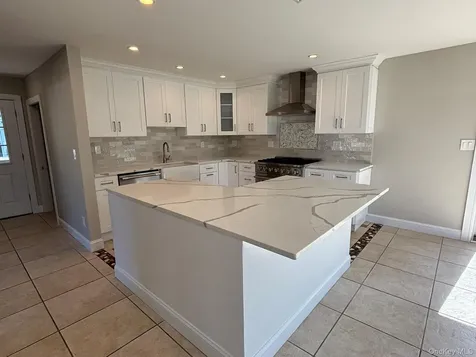 35 Adams Avenue Bayville NY 11709