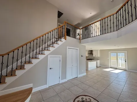 35 Adams Avenue Bayville NY 11709
