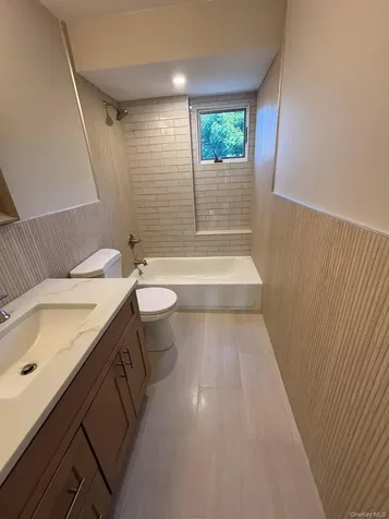 35 Adams Avenue Bayville NY 11709