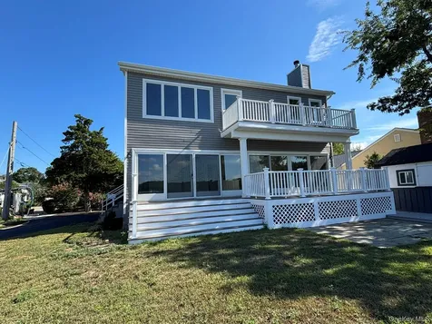 35 Adams Avenue Bayville NY 11709