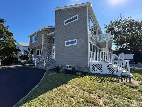 35 Adams Avenue Bayville NY 11709