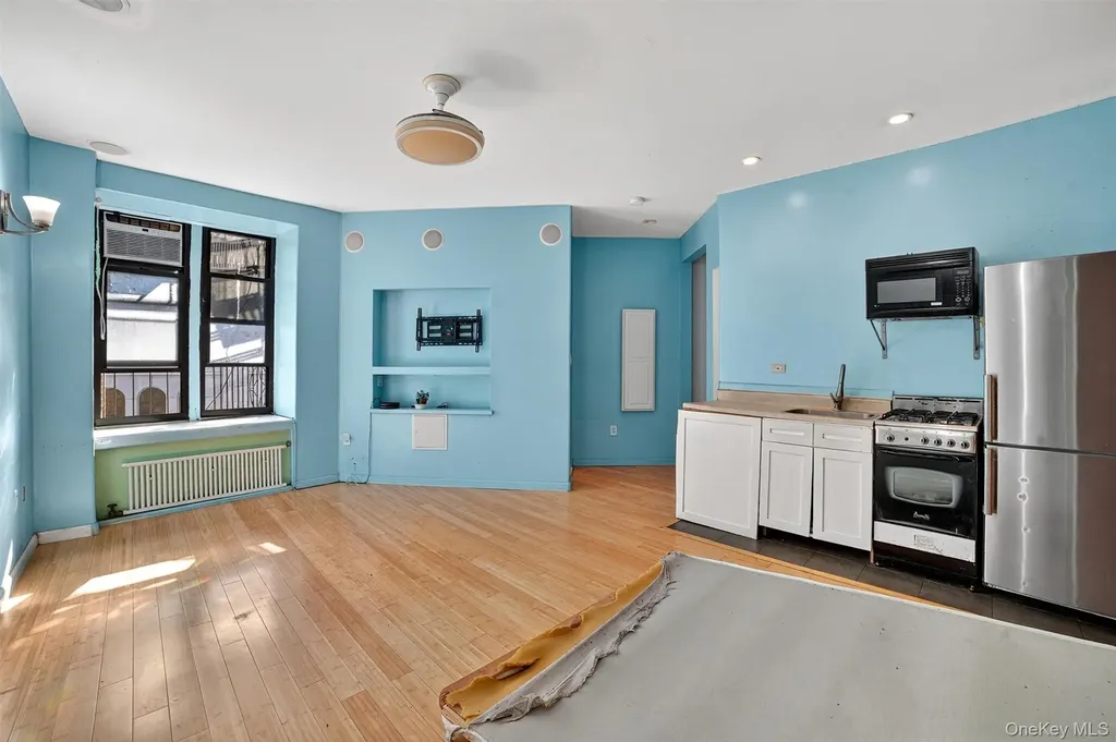 941 Jerome Avenue Bronx NY 10452