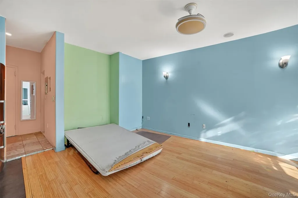 941 Jerome Avenue Bronx NY 10452