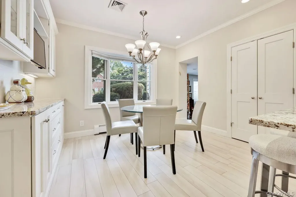 252 Cedar Avenue Hewlett Bay Park NY 11557