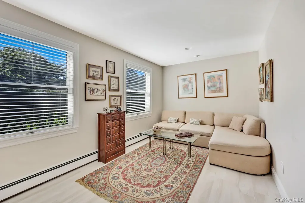 252 Cedar Avenue Hewlett Bay Park NY 11557