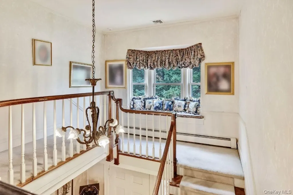 252 Cedar Avenue Hewlett Bay Park NY 11557