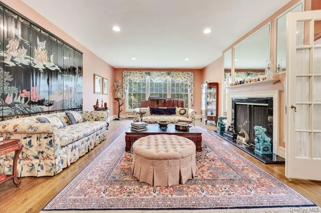 252 Cedar Avenue Hewlett Bay Park NY 11557