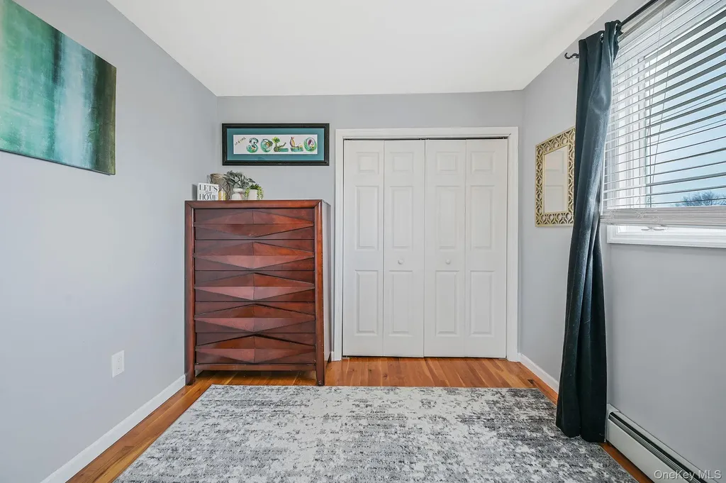 45 Feustal Street Lindenhurst NY 11757