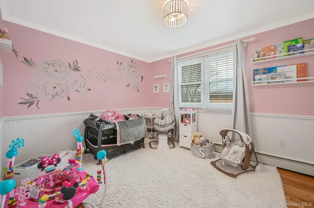 45 Feustal Street Lindenhurst NY 11757