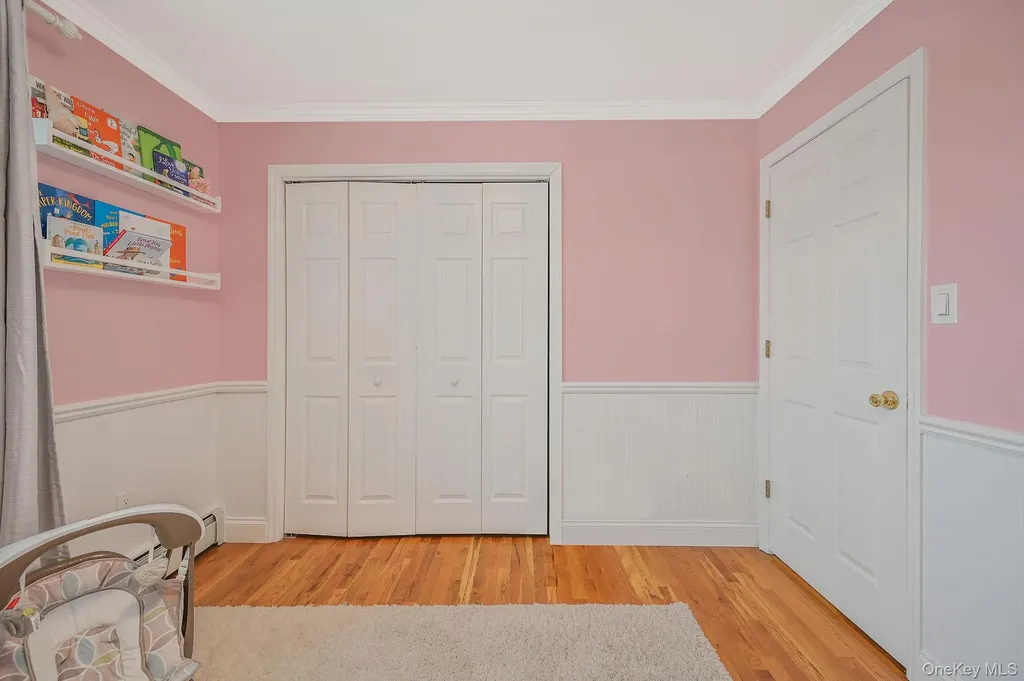 45 Feustal Street Lindenhurst NY 11757