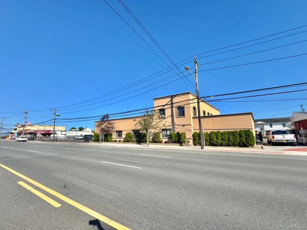 4435 Austin Boulevard Island Park NY 11558