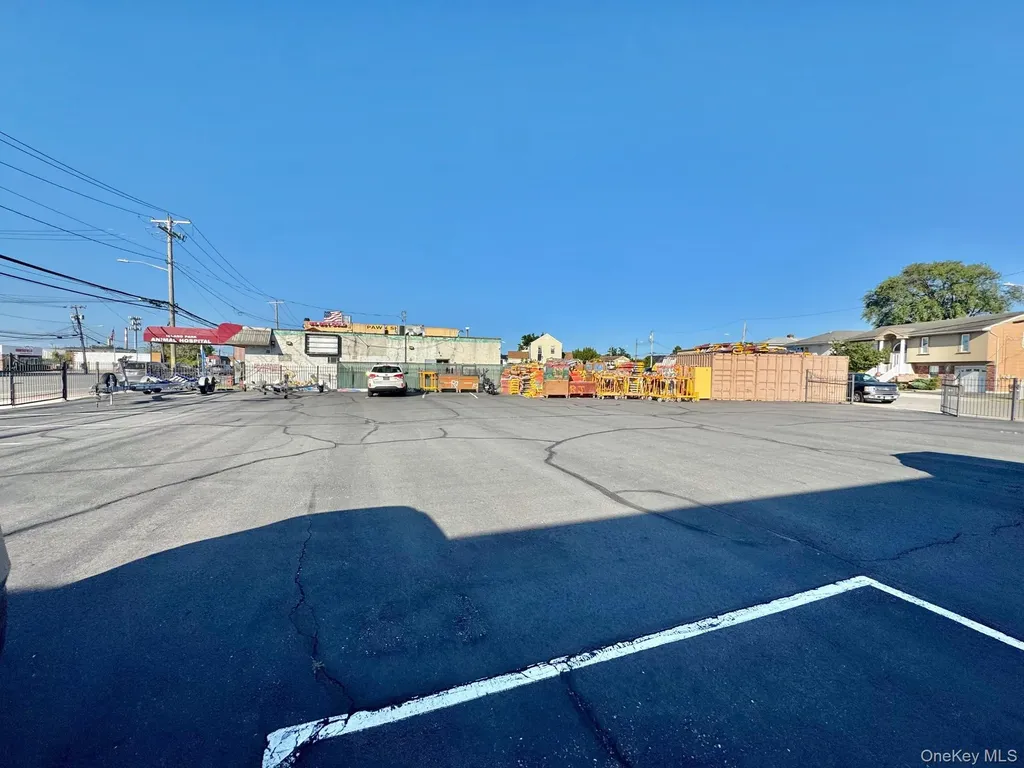 4435 Austin Boulevard Island Park NY 11558
