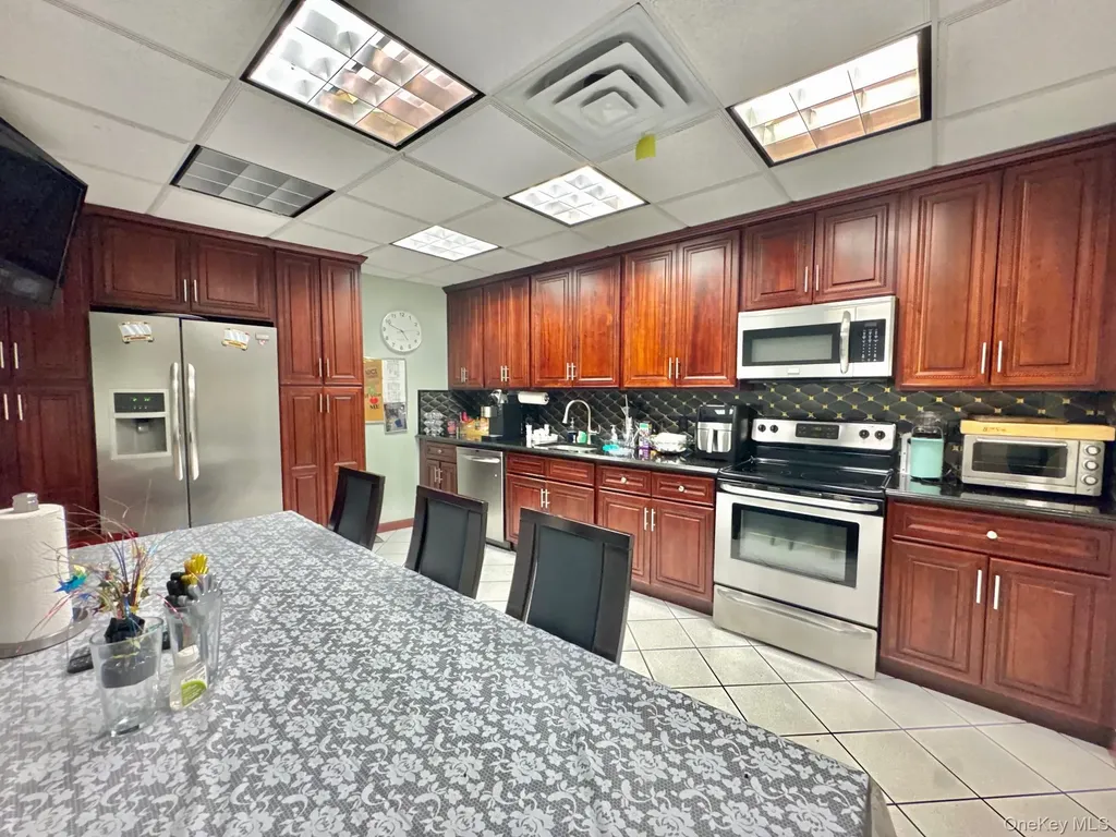 4435 Austin Boulevard Island Park NY 11558