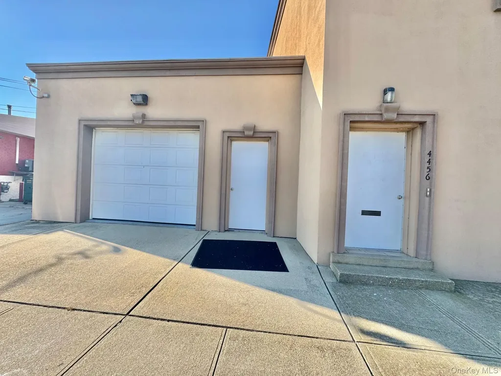 4435 Austin Boulevard Island Park NY 11558