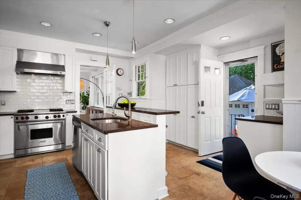 89 Young Avenue Pelham NY 10803