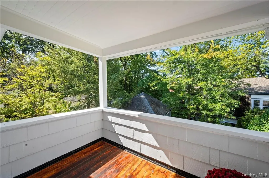 89 Young Avenue Pelham NY 10803