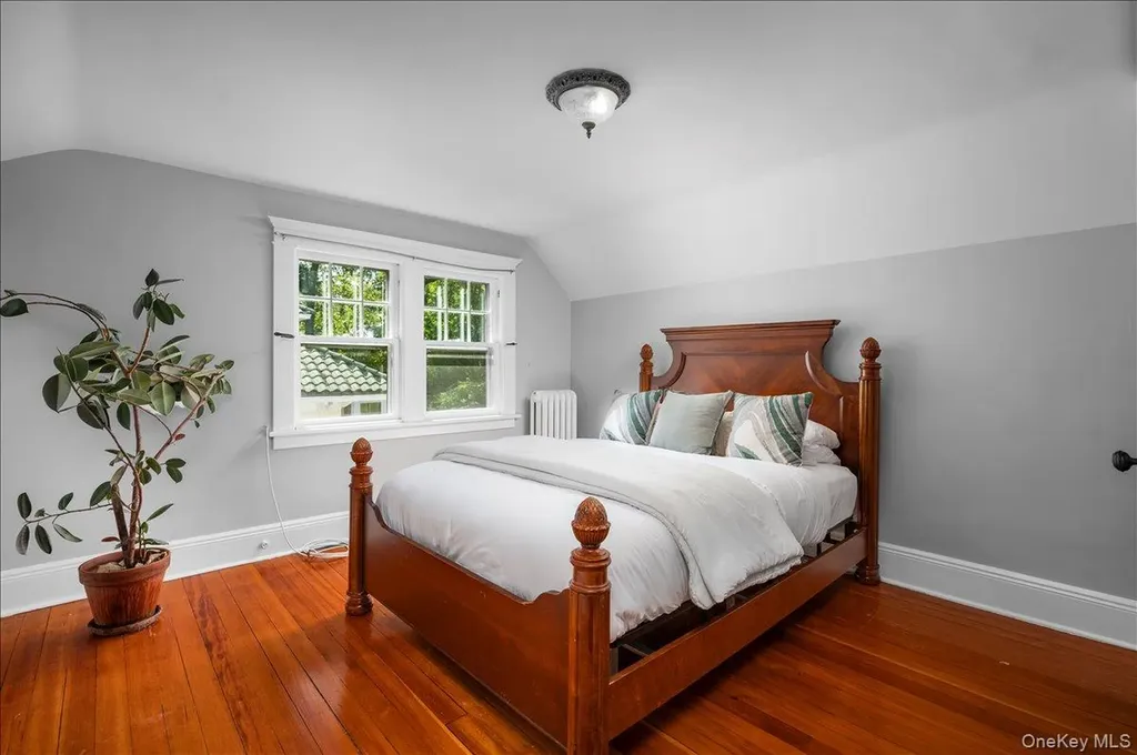 89 Young Avenue Pelham NY 10803