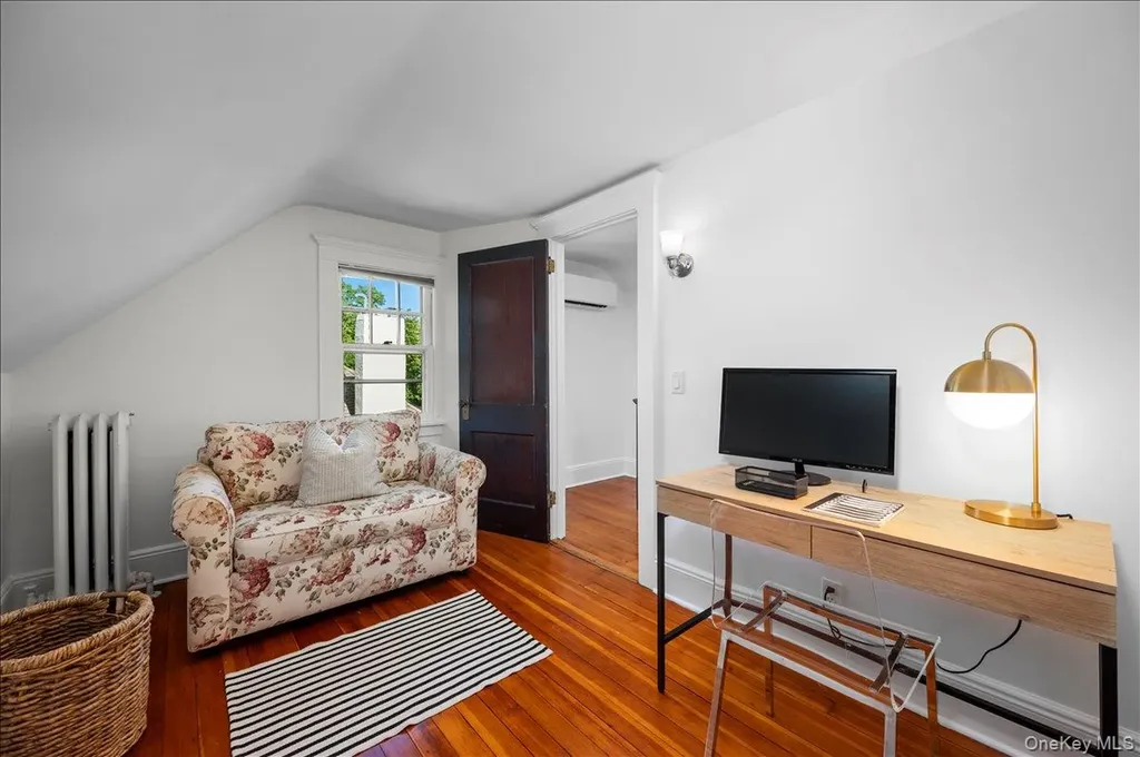 89 Young Avenue Pelham NY 10803