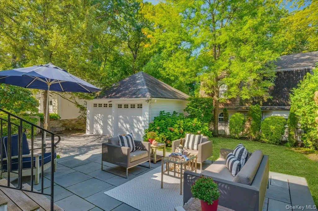 89 Young Avenue Pelham NY 10803