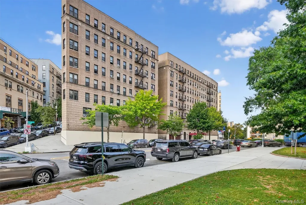 941 Jerome Avenue Bronx NY 10452