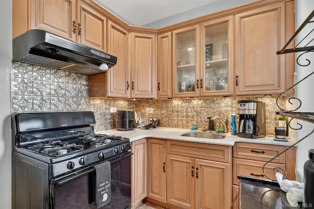 941 Jerome Avenue Bronx NY 10452