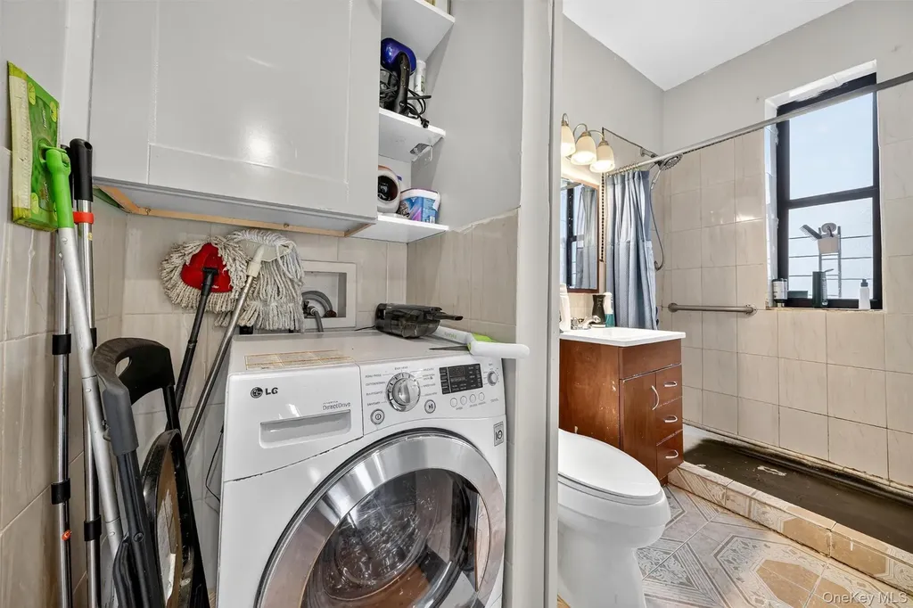 941 Jerome Avenue Bronx NY 10452