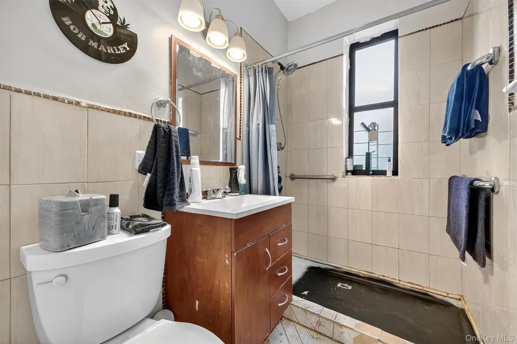 941 Jerome Avenue Bronx NY 10452