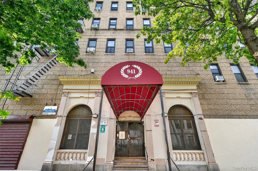 941 Jerome Avenue Bronx NY 10452