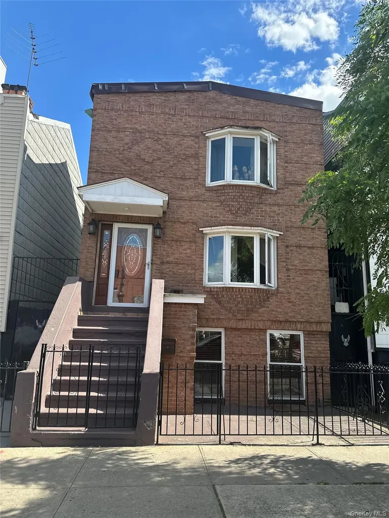 28 Maspeth Avenue Brooklyn NY 11211