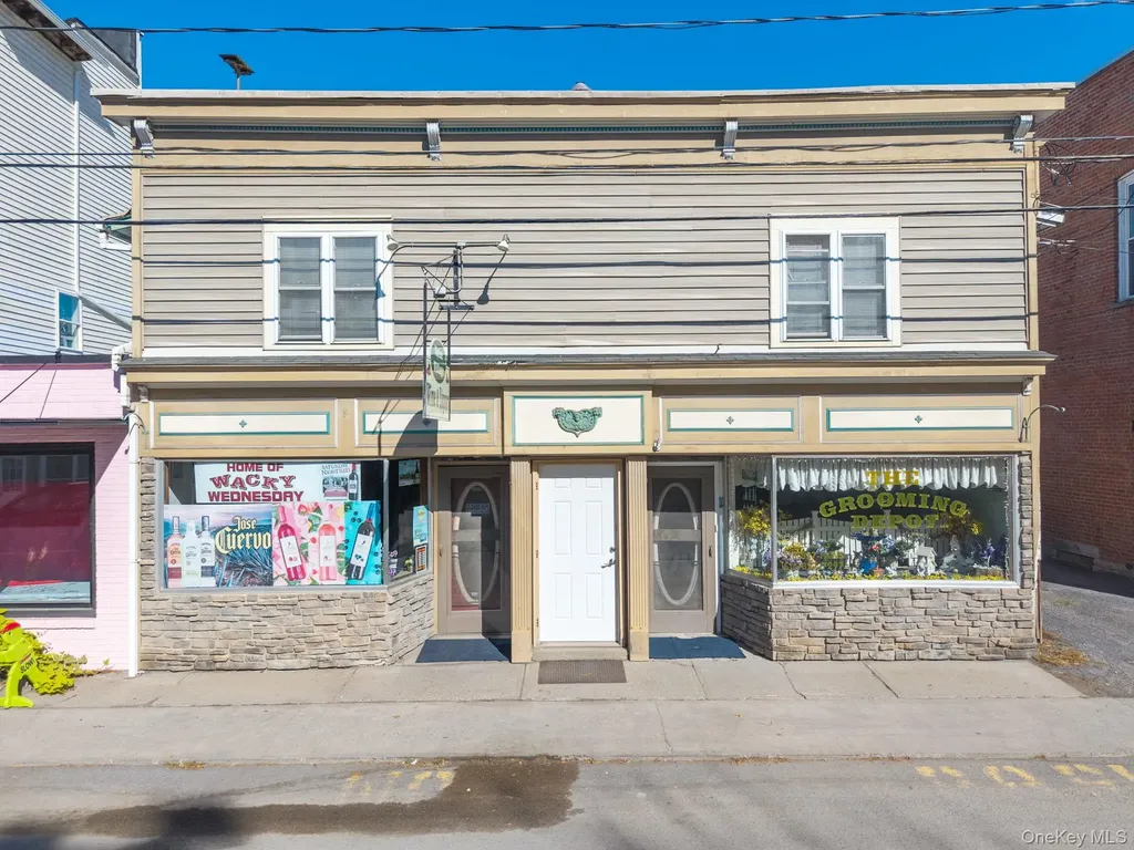 107 Railroad Avenue Other NY 12122