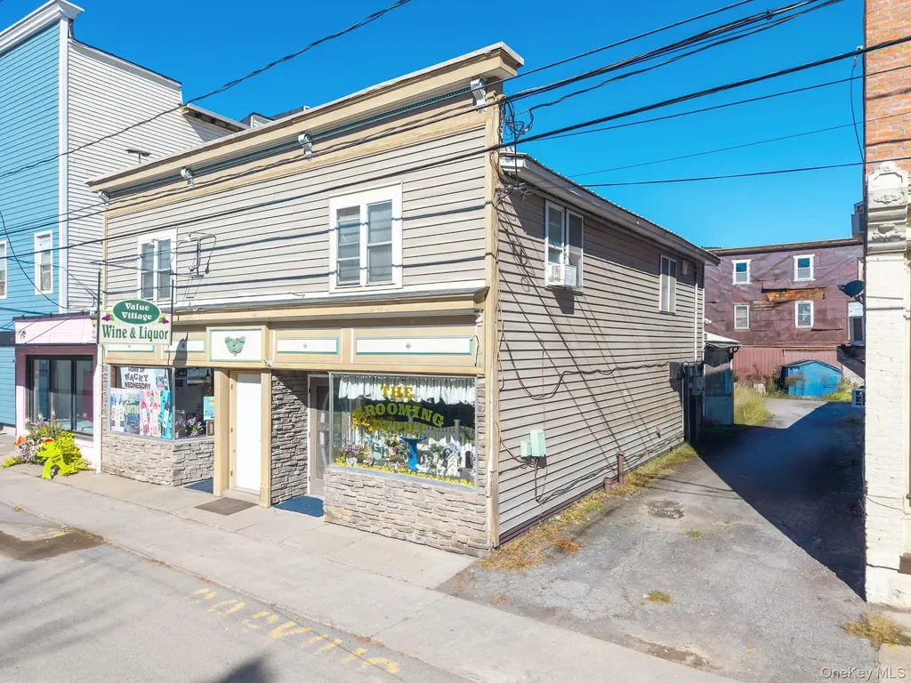 107 Railroad Avenue Other NY 12122