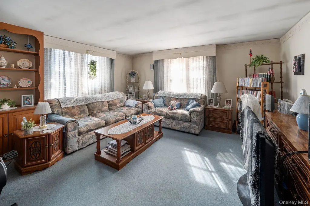 107 Railroad Avenue Other NY 12122