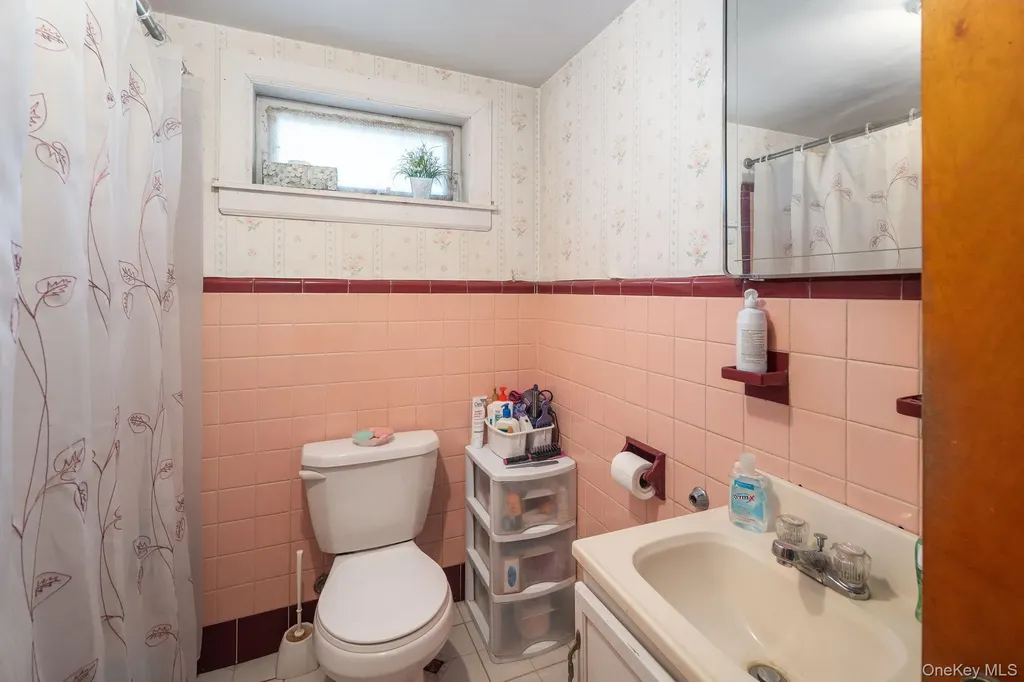 107 Railroad Avenue Other NY 12122