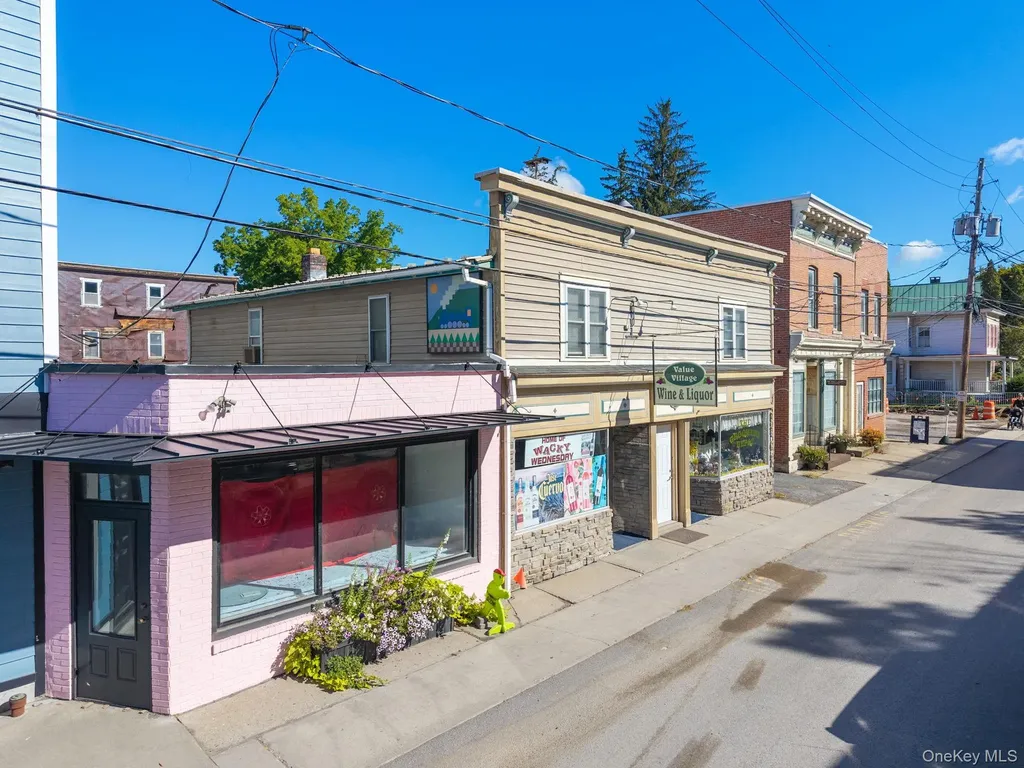 107 Railroad Avenue Other NY 12122