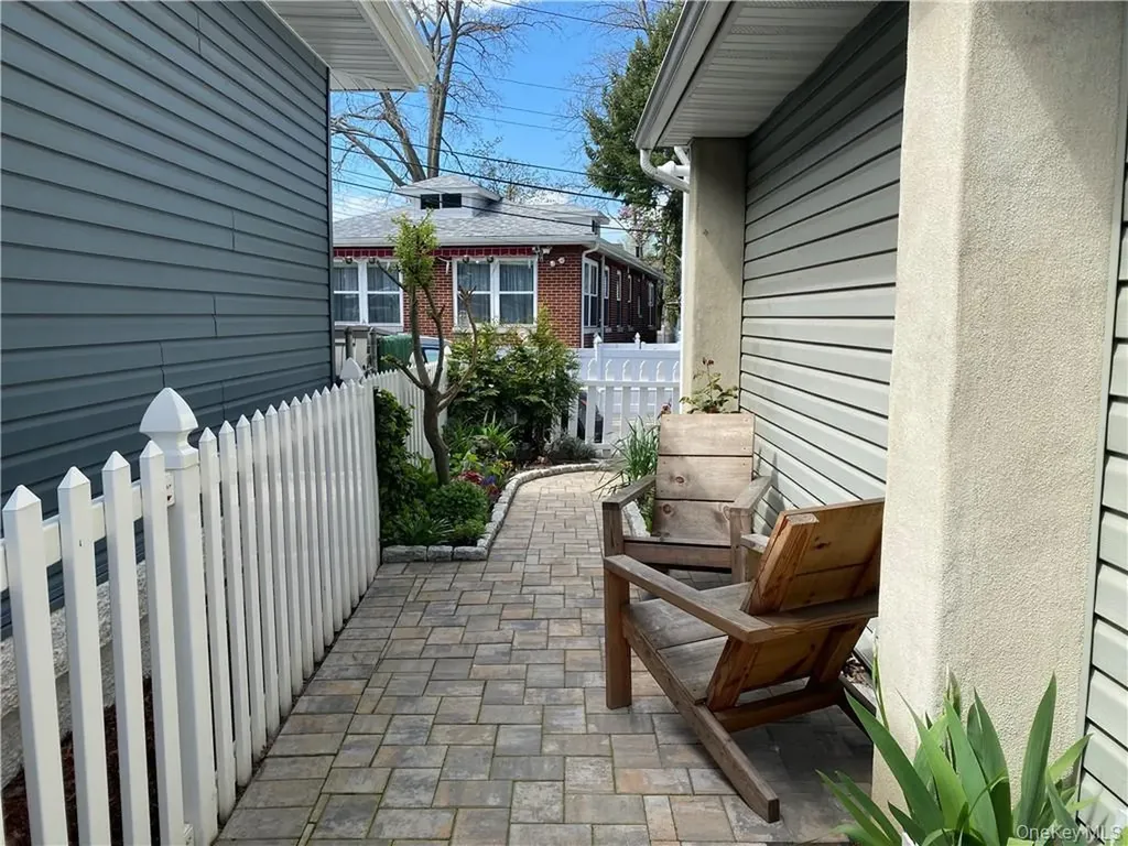 181C Edgewater Bronx NY 10465