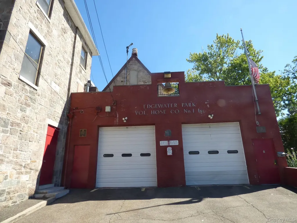 181C Edgewater Bronx NY 10465
