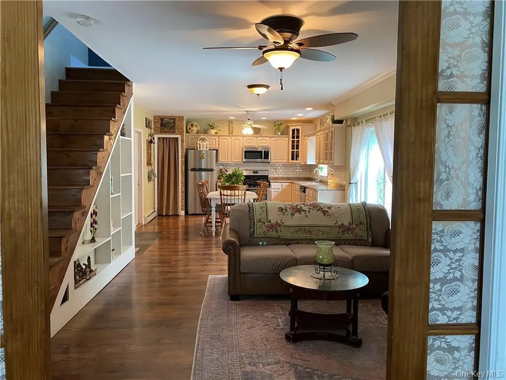 181C Edgewater Bronx NY 10465